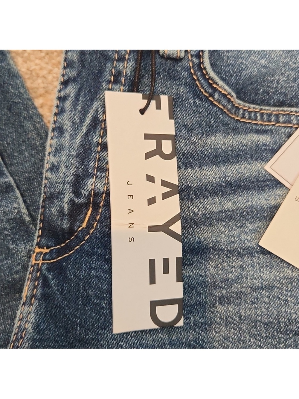 NWT ! Brand: FRAYED Women's High Rise Straight Leg Jeans, Color: Litany, Size 29 - Picture 9 of 13